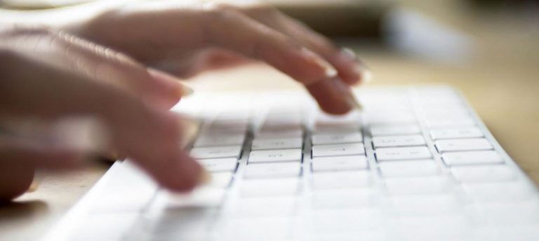 La Eurocámara pide normas comunes sobre teletrabajo