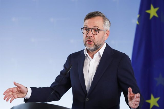 La UE «intensificará» los preparativos para un Brexit sin acuerdo