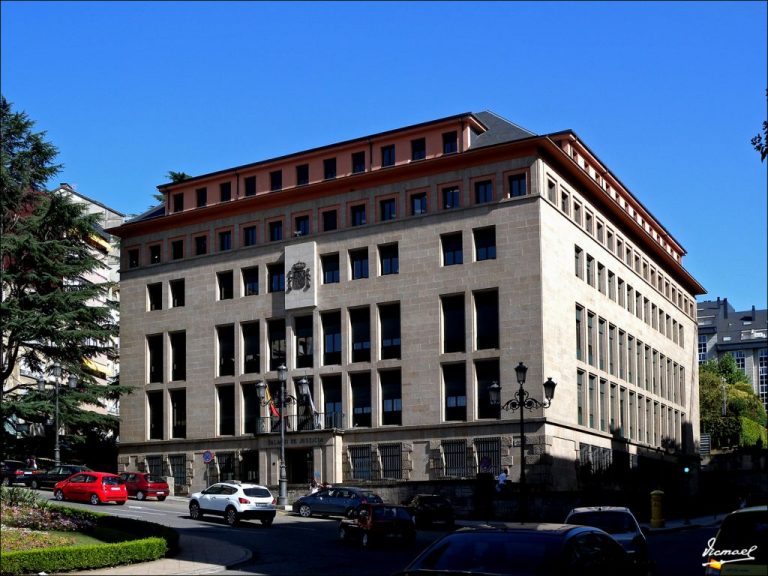 La defensa de acusado de degollar a su mujer en La Coruña en 2018