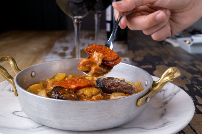 Restaurantes que sorprenden con unos callos a la madrileña con mucho morro