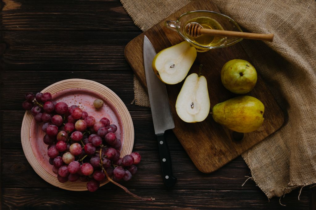 Comer Pera En La Cotidianidad