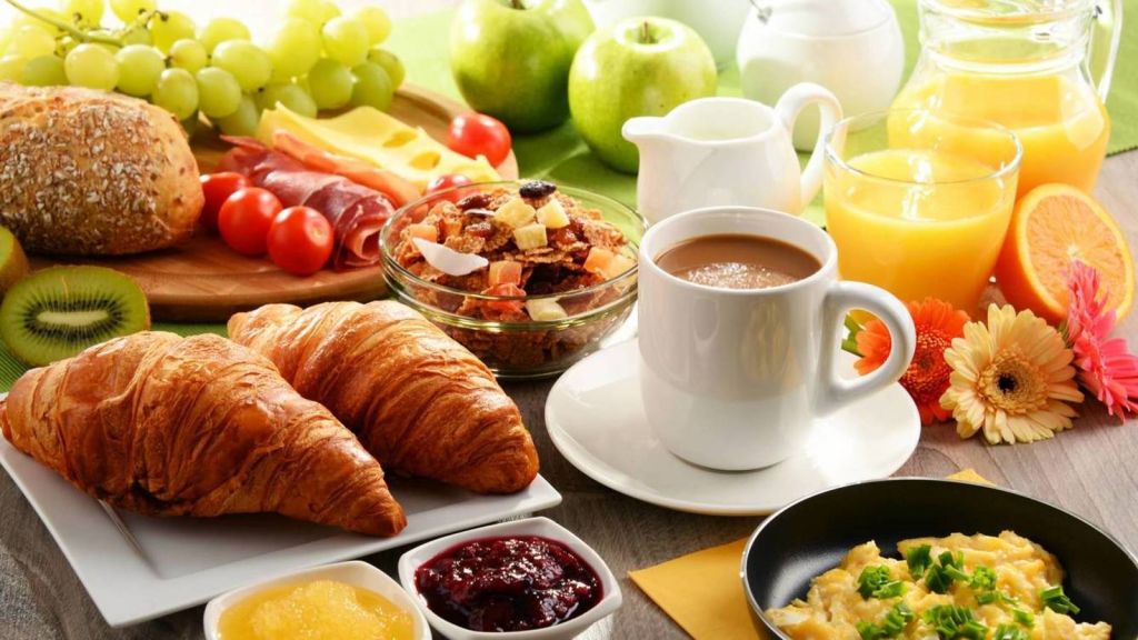 La Gran 'Mentira' Del Desayuno: Estos Son Los Beneficios De No Tomarlo