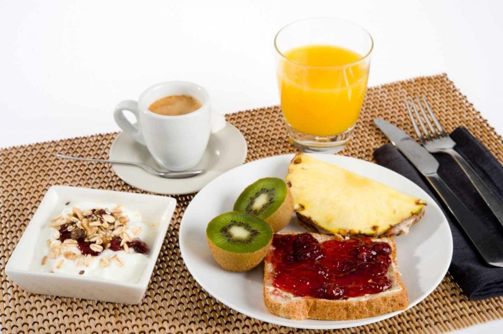 La Gran 'Mentira' Del Desayuno: Estos Son Los Beneficios De No Tomarlo