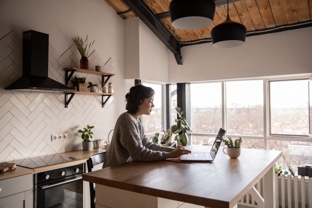 El Teletrabajo Se Impone