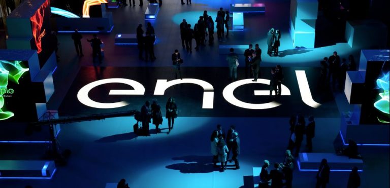 Enel inicia construcción de proyecto híbrido de renovables en EEUU