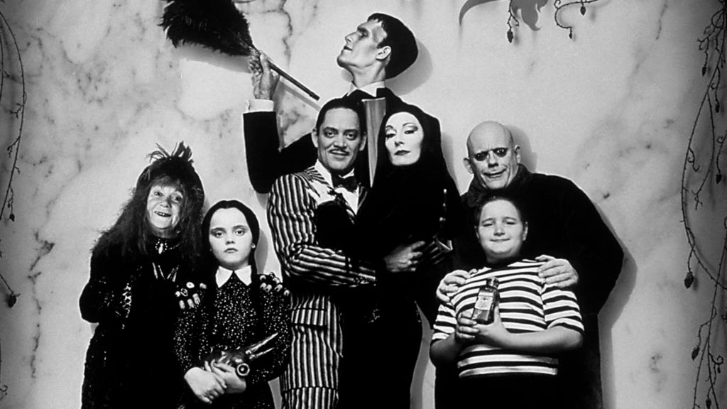 Tim Burton Regresa Con Una Serie Sobre 'La Familia Addams', En Netflix