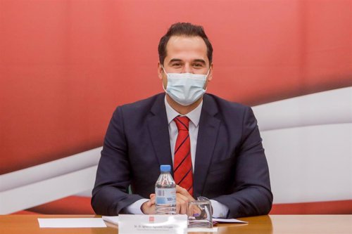 Aguado pide «confianza y respeto a las normas»