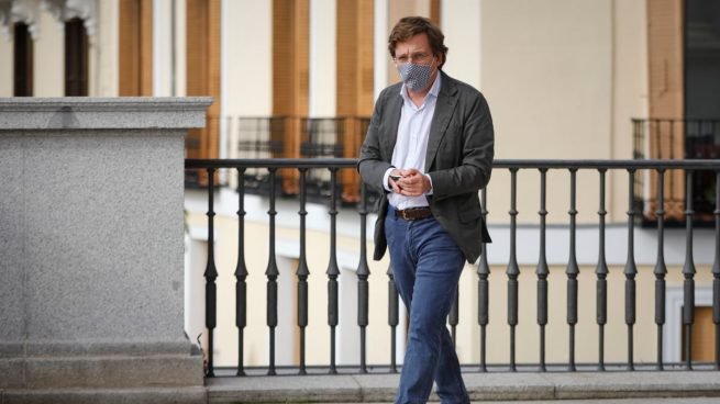 Almeida acusa a Sánchez de «no dar opción» al estado de alarma