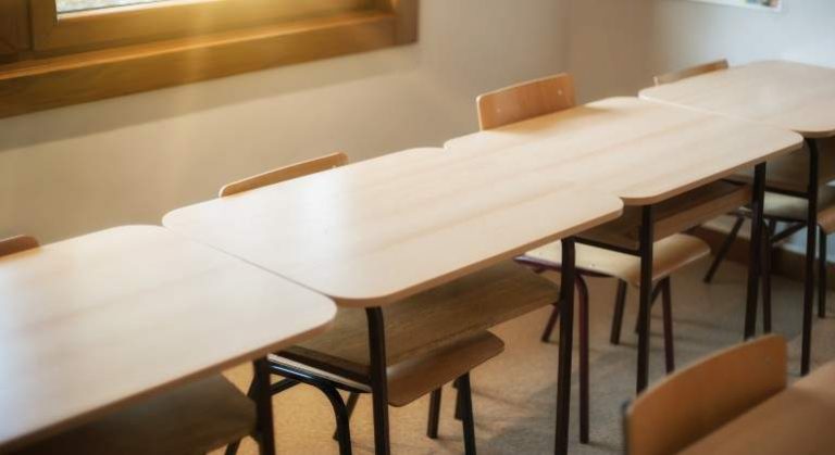 Cataluña contabiliza 1.453 grupos escolares confinados y un centro cerrado
