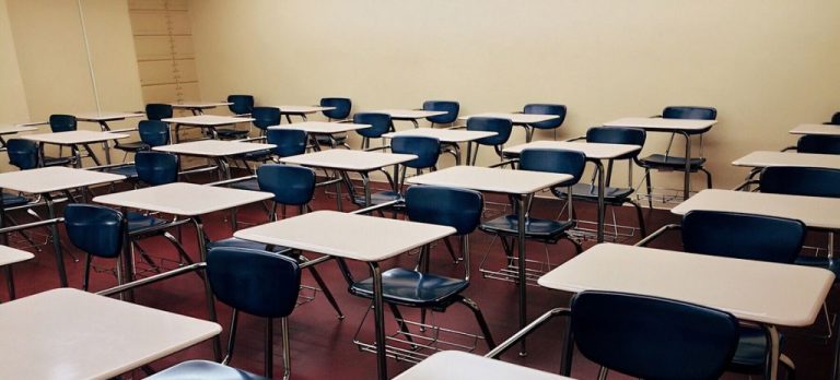 Andalucía mantiene un solo centro escolar cerrado y 81 aulas afectadas
