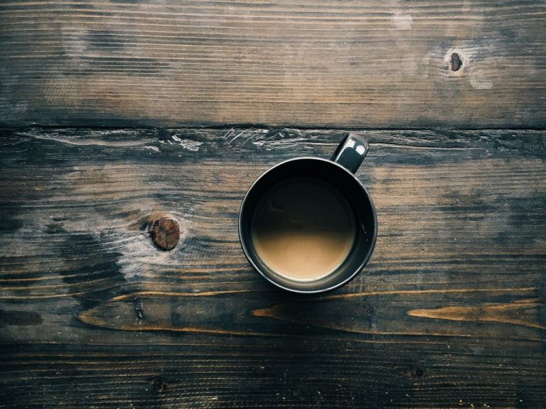 Ni café ni té: Esto es lo primero que deberías beber por la mañana