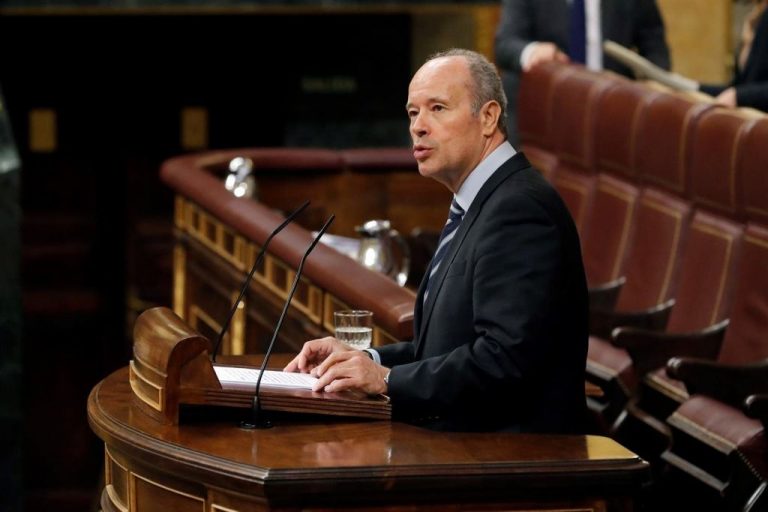 Campo dice que el Rey va a Barcelona porque «ya no es 1-O» y la sentencia de Torra está dictada