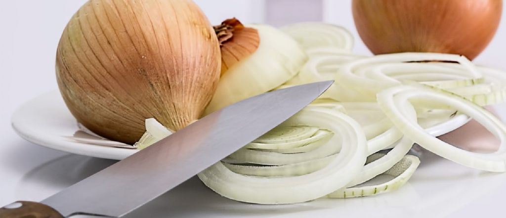¿Cómo hacer la tortilla de patatas tradicional española?