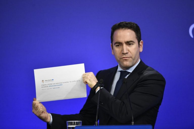 El PP dice que el «teatro» de la moción de censura terminará con ovación de «la mayoría Frankenstein»