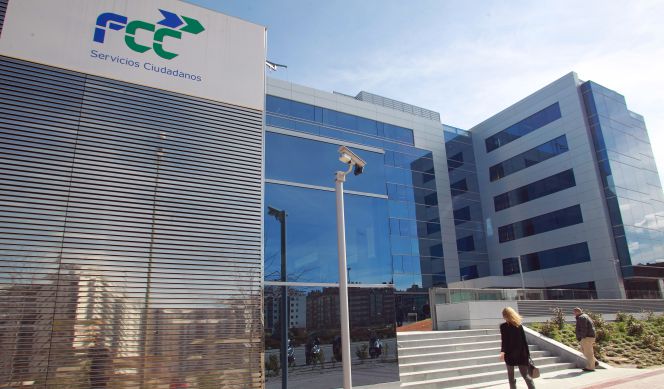 FCC vende a una gestora francesa tres concesiones españolas
