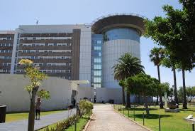 Canarias suma otros 126 positivos, 72 de ellos en Tenerife, y dos fallecidos