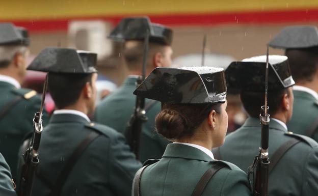 Jucil defiende a la Guardia Civil en la festividad del Pilar
