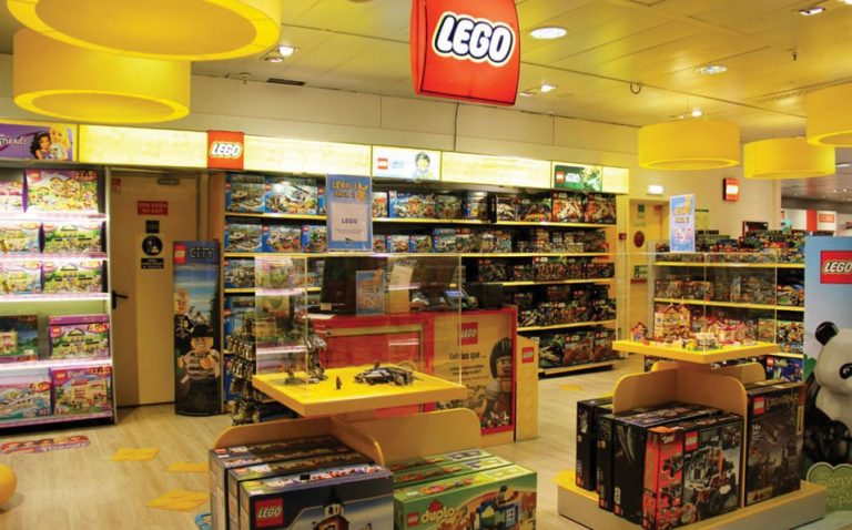 Lego es «optimista» ante la campaña de Navidad, pero frena su expansión en España