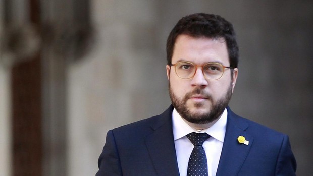 Aragonès: «Tenemos que sacrificar actividad social para garantizar la salud»