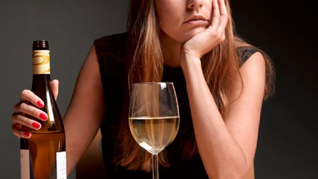 Cómo saber si tienes alergia al alcohol y qué hacer si te pasa