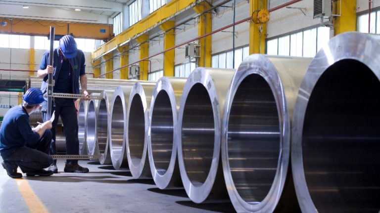Trabajadores de Tubacex destacan el seguimiento «total» de la huelga contra los despidos