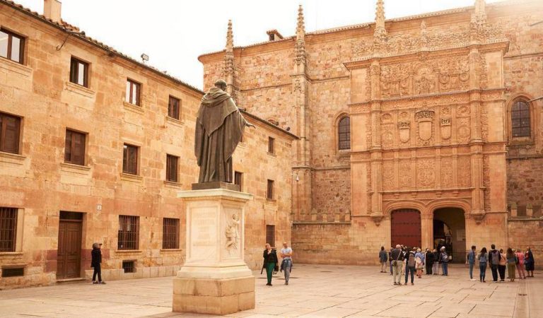 Junta de Castilla y León apoya la expulsión de alumnos en la USAL
