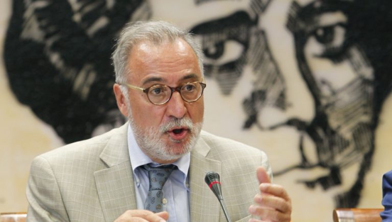 Pere Navarro anuncia la ampliación de la MMA del carnet B para eléctricos