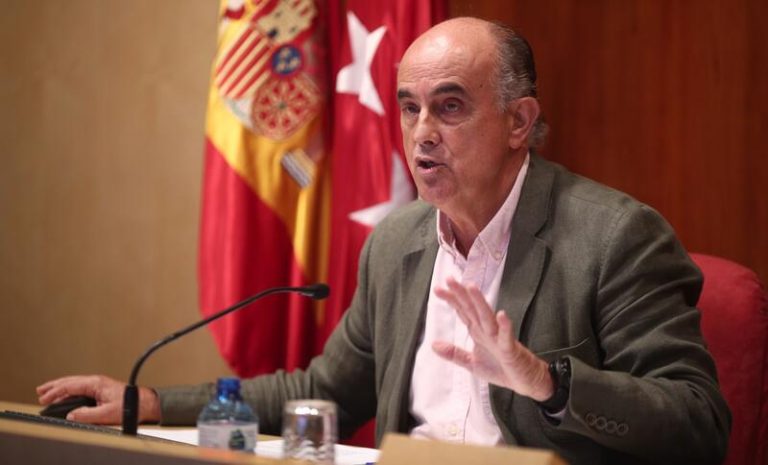 Madrid espera que la tasa de contagio baje de 400 en días y ve la situación «favorable»
