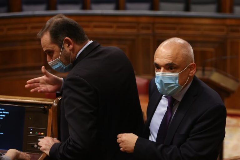 El PSOE rechaza los disturbios: «No será con violencia como venzamos al virus»