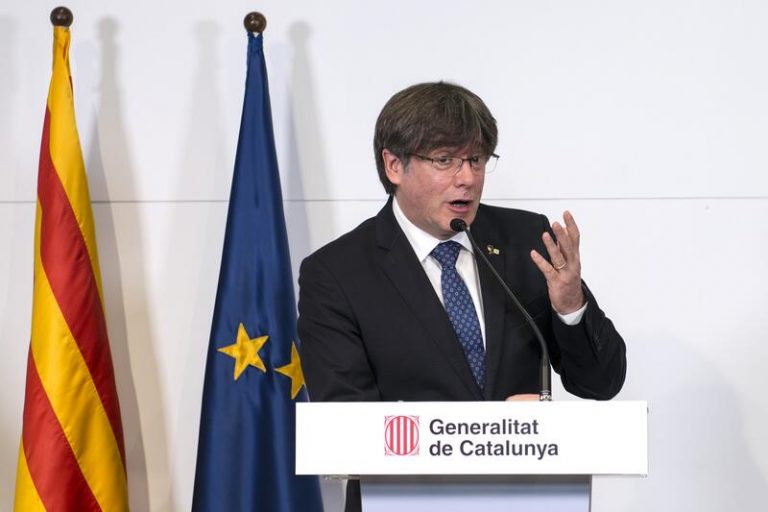 La Eurocámara da el primer paso para reactivar a distancia el suplicatorio de Puigdemont