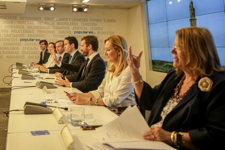 Casado culpa de los disturbios a «radicales de izquierda y derecha», «cachorros de la ruptura»