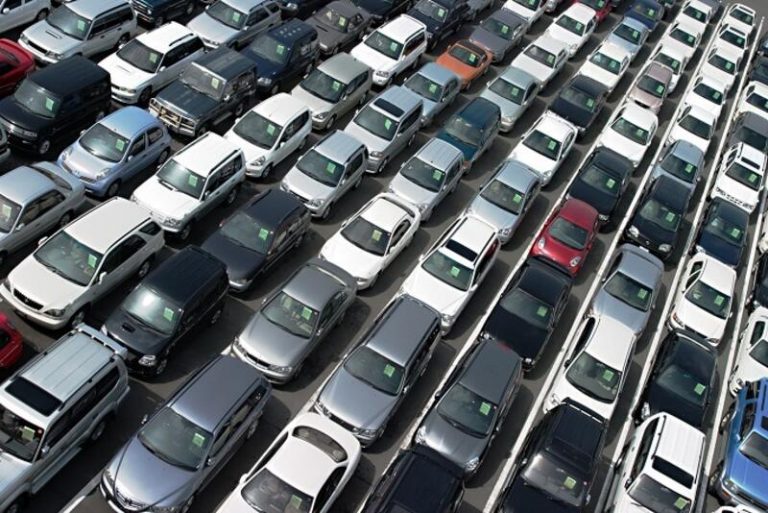 El 68% de los millennials prefiere conducir a ir en transporte público
