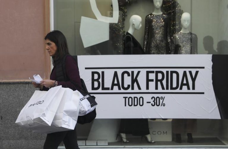 Los españoles gastarán un 4% menos en este ‘Black Friday’