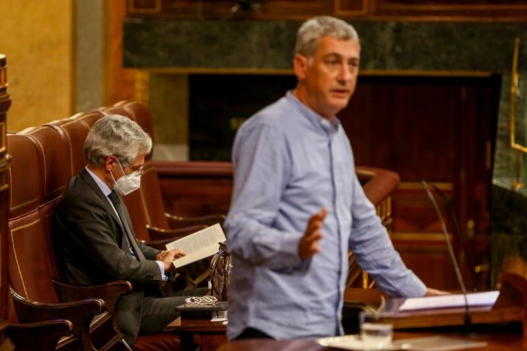 Bildu, a sus críticos: «Hoy no acaba nada, recién empieza todo»