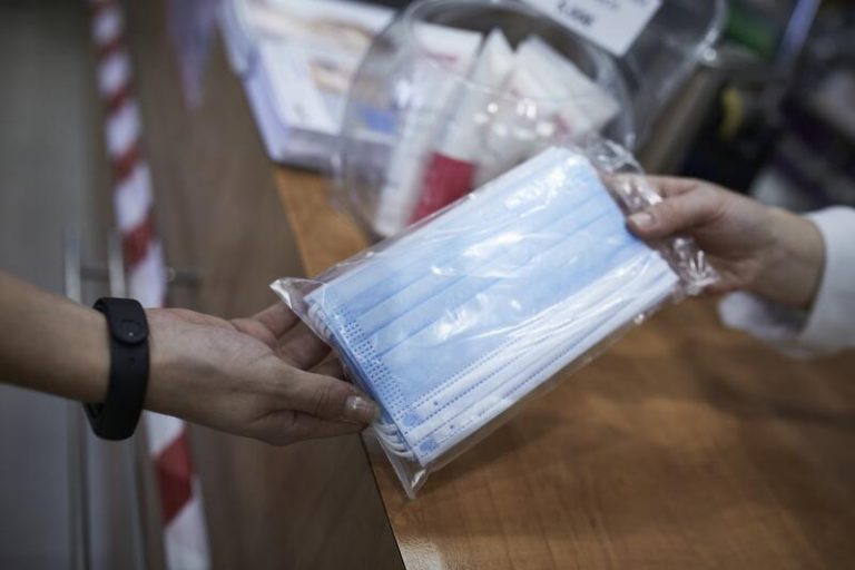 El BOE publica el nuevo precio de las mascarillas, a 0,72 euros la unidad
