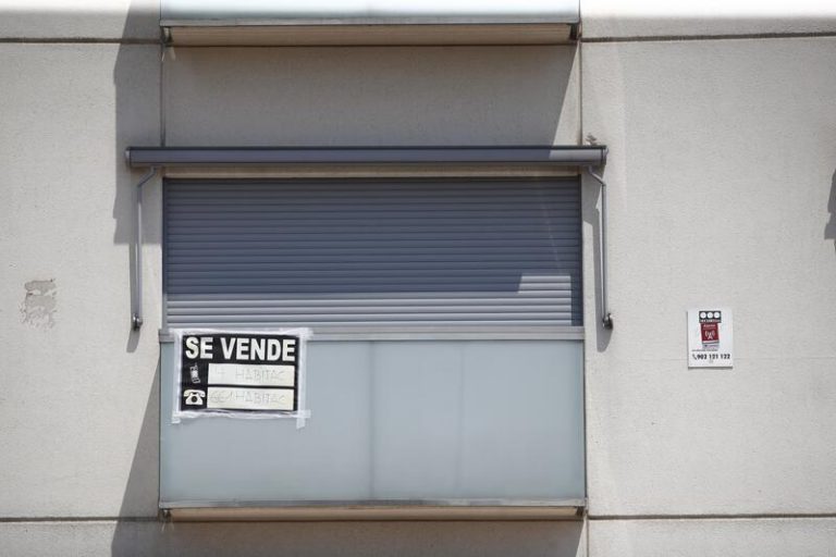 La compraventa de viviendas sube hasta su mayor cifra en casi dos años