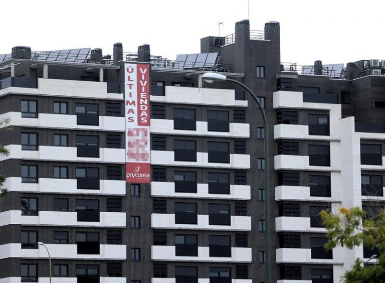 La firma de hipotecas sobre viviendas sube un 18,4% tras seis meses de caídas