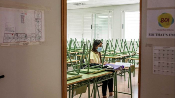 La Región de Murcia contabiliza 26 nuevos positivos en sus centros educativos