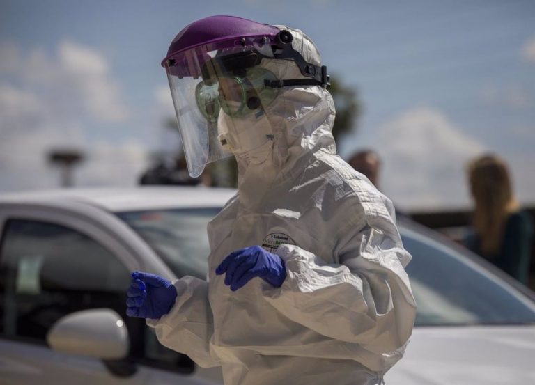 5.243 casos en Andalucía cierran la peor semana de la pandemia