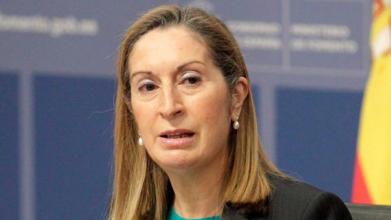 Ana Pastor pide «partidas específicas nuevas para el Año Xacobeo» en los PGE