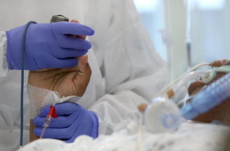 Asturias suma once fallecidos, 55 nuevas hospitalizaciones en planta y nueve en UCI
