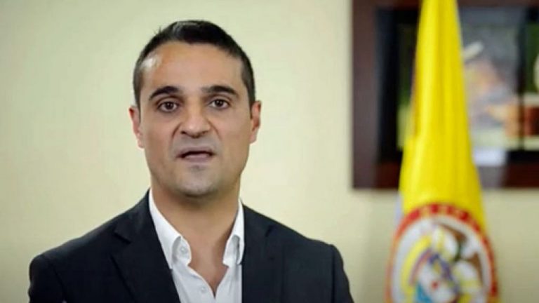 Gobierno nombra un embajador ‘político’ en Cuba