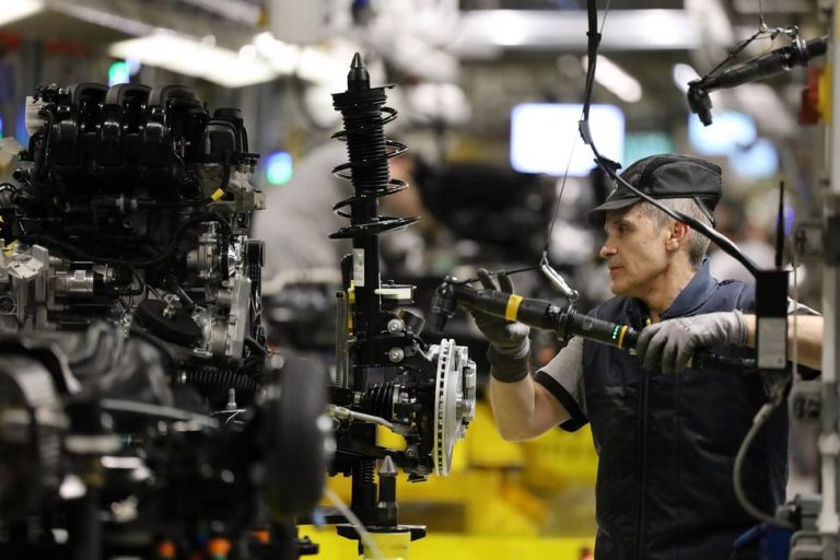 PSA Zaragoza ajusta su producción por «prudencia» ante la incertidumbre de los mercados