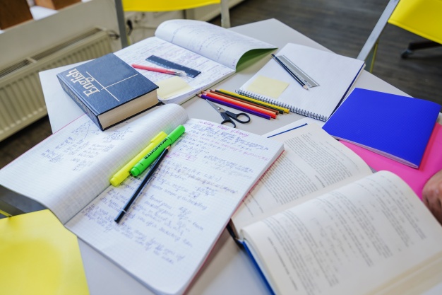 Descienden a 1.147 los casos en la comunidad educativa gallega
