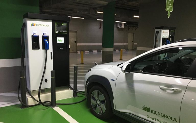 Iberdrola y Aqua ponen en marcha la mayor plataforma de recarga para vehículos eléctricos