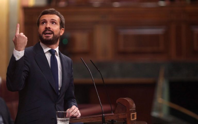 Casado asegura que Podemos «se está comiendo al PSOE»