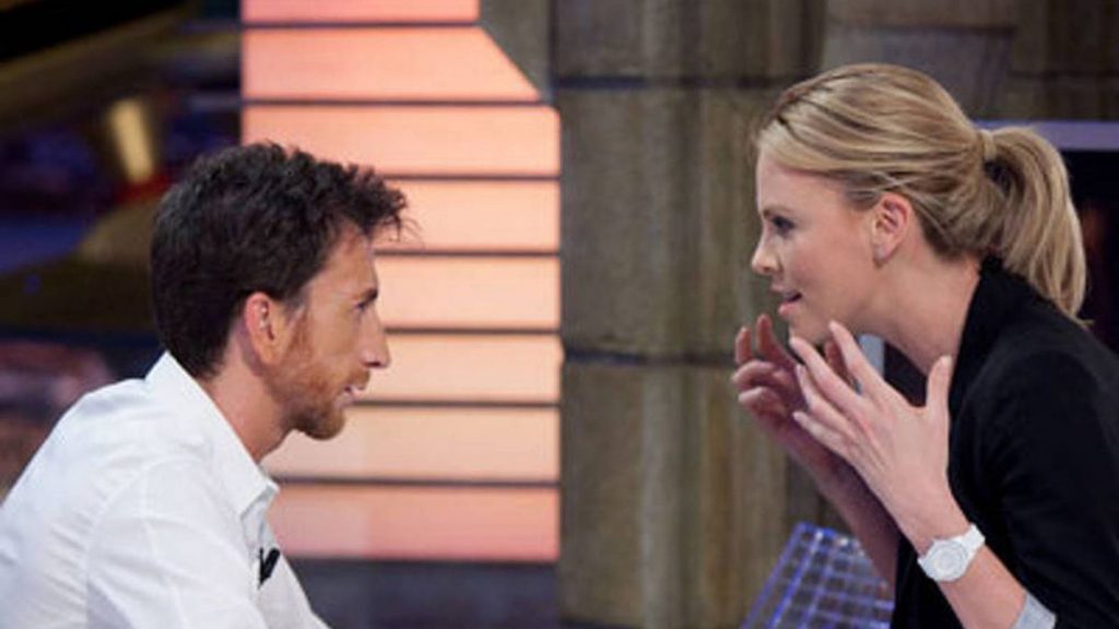 Charlize Theron: &Quot;Me Pusieron Música Sexi Y Me Pidieron Que Bailara&Quot; Maxi Iglesias