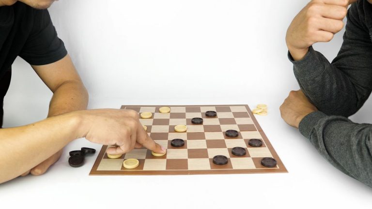 Cómo jugar a las damas