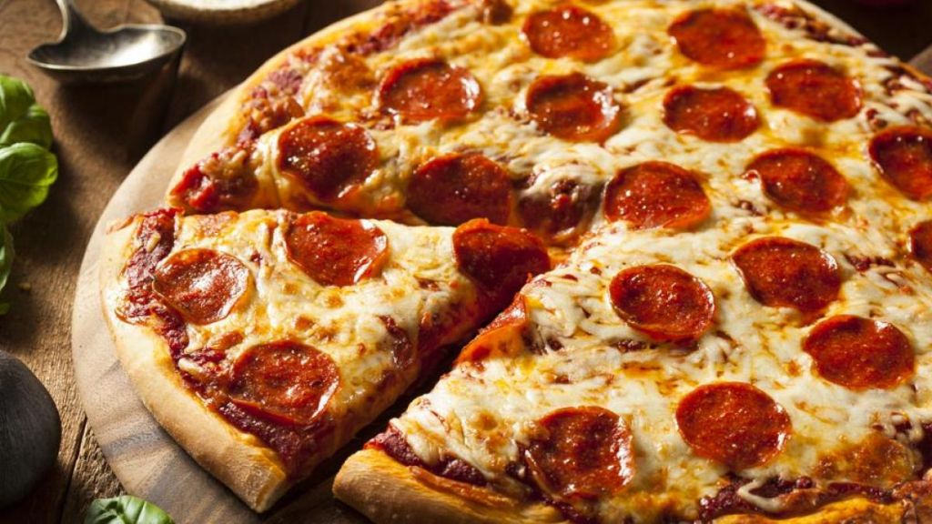 Diversidad De Opciones En Pizza Hut, Papa John'S Y Domino'S Pizza