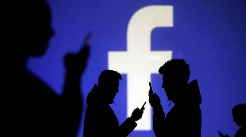 Cambiar datos de Facebook